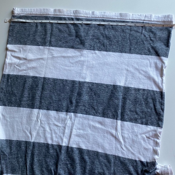 2 men’s t-shirts Hollister S Volcom M - Picture 13 of 15